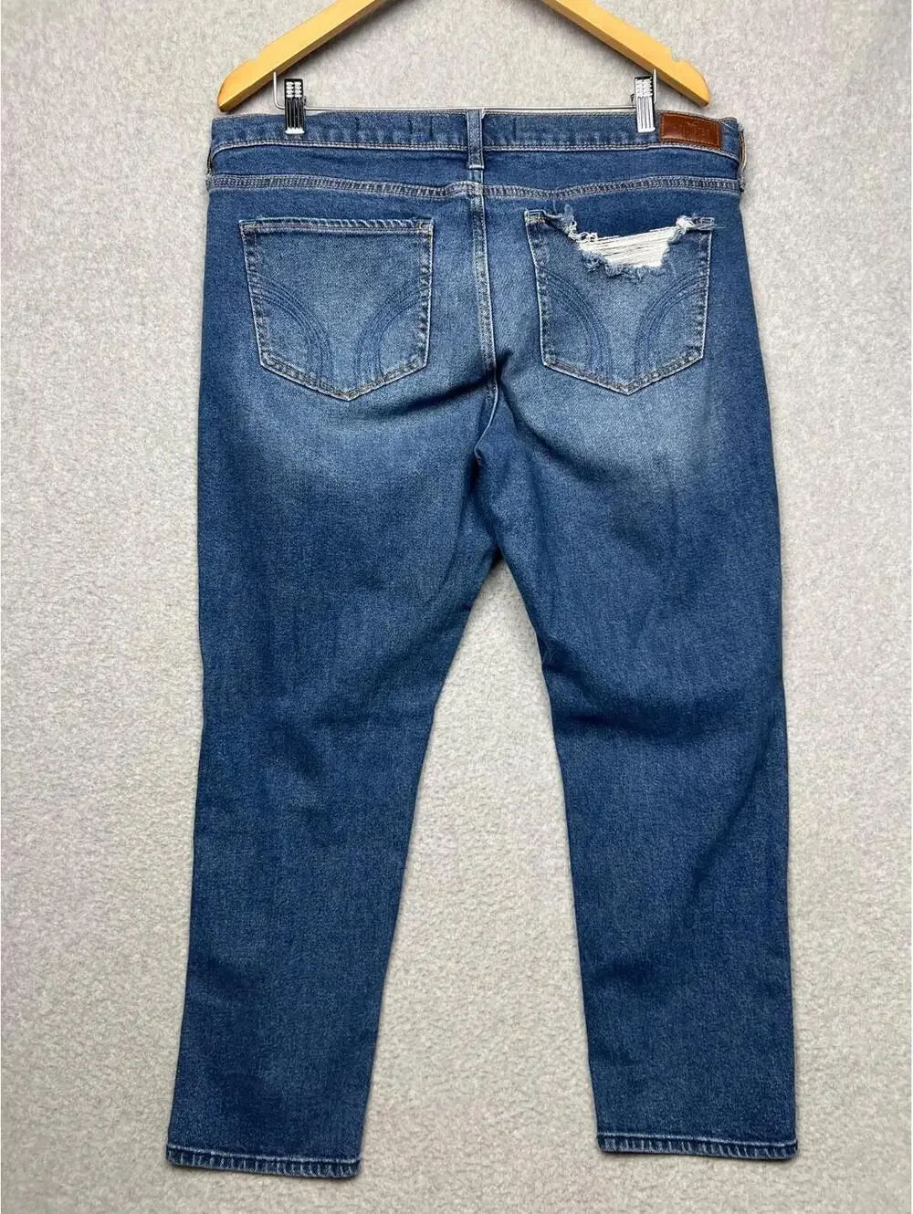 Hollister Jeans low rise Crop boyfriend vintage stretch Jeans size 15R 32W/25L